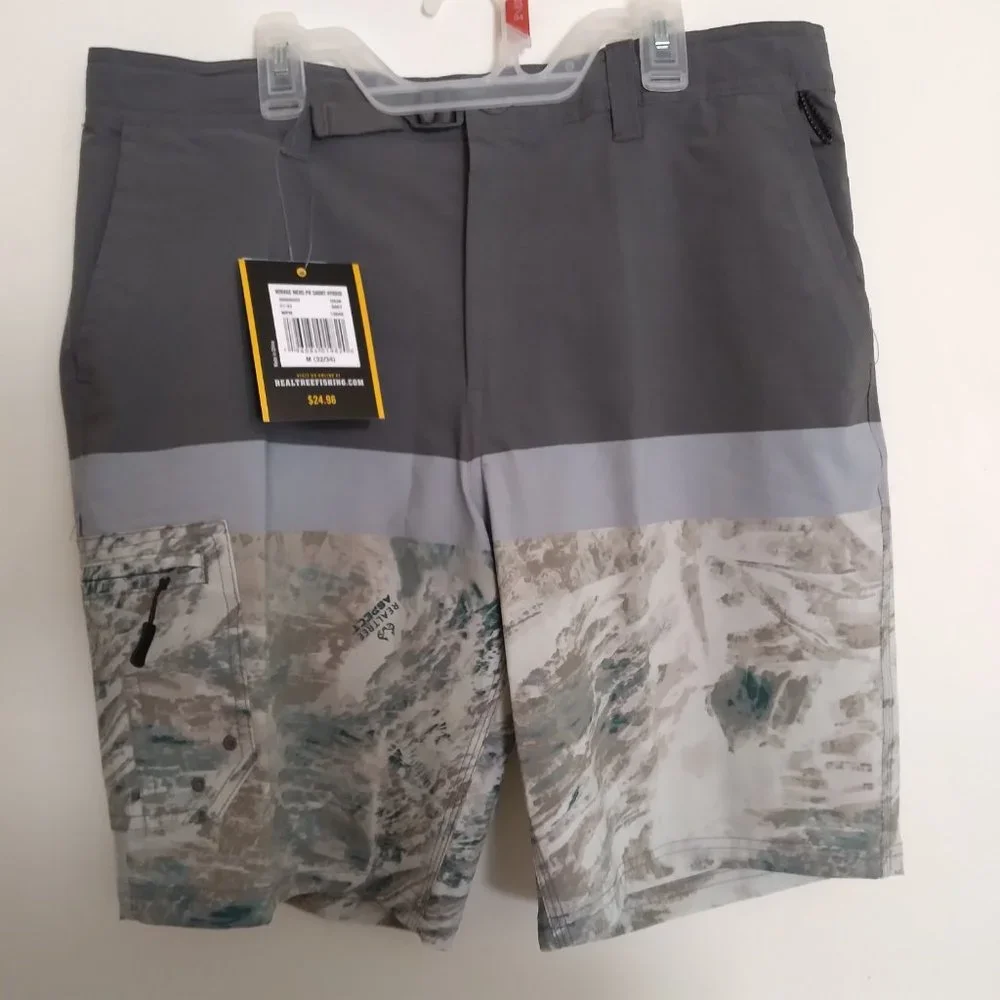 New Realtree Men's Med. Shorts - Performance Hybrid Outdoors Sports